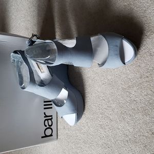NWT Bar III Misty Blue Suede Wedges, Size 5.5